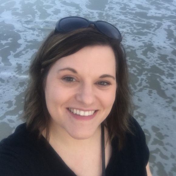 Meet your Posher, Amber - Picture 1 of 1